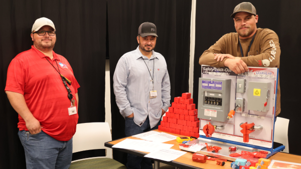 <p><strong>Safety Days</strong></p><p>Our Employee Safety Committee hosts an annual all-day safety fair for employees and site contractors.</p>