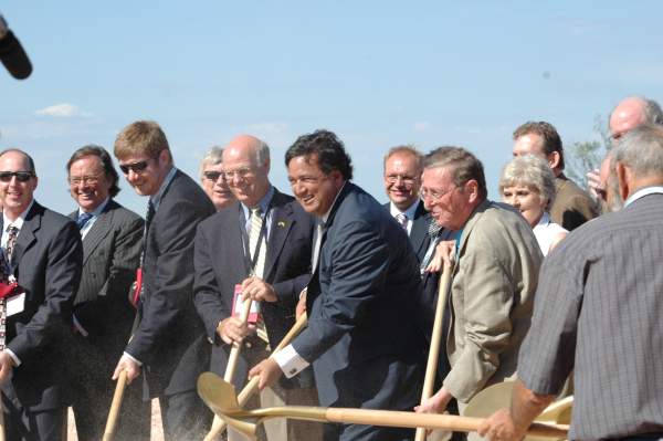 <h3>2006</h3><p>June: Construct and Operate License issued to Louisiana Energy Services, LLC. by the NRC.</p><p>August: Ground-breaking at the new UUSA site in Eunice, New Mexico.</p>